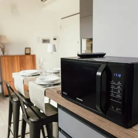 Casa Savo - Parcheggio Gratuito Nella Blu Area 公寓 *