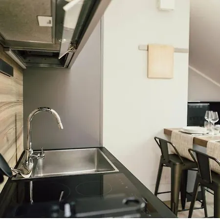 Apartamento Casa Savo - Parcheggio Gratuito Nella Blu Area